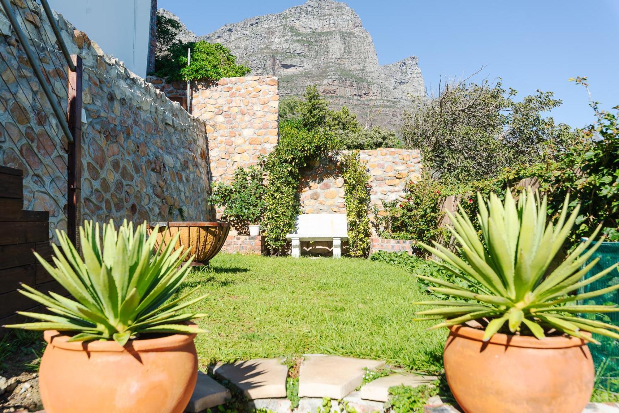 Camps Bay Blue Self-Catering Studios Fokváros Kültér fotó